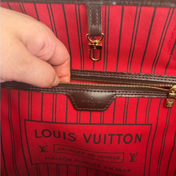 Louis Vuitton Damier Ebene MM Tote with Red Interior - Picture 9 of 14